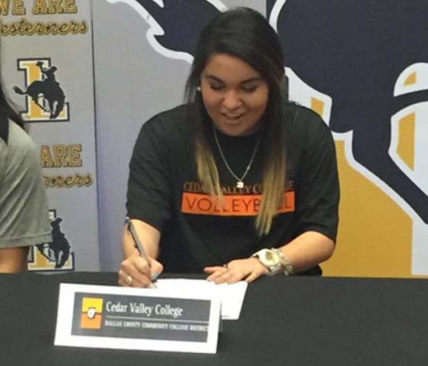 Suns Volleyball Signs Lubbock's Rodriguez